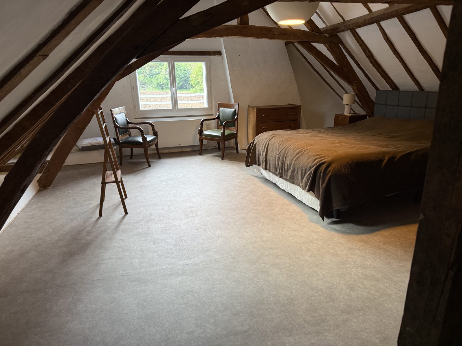 Chambre parentale en lit king size, gîte en Anjou